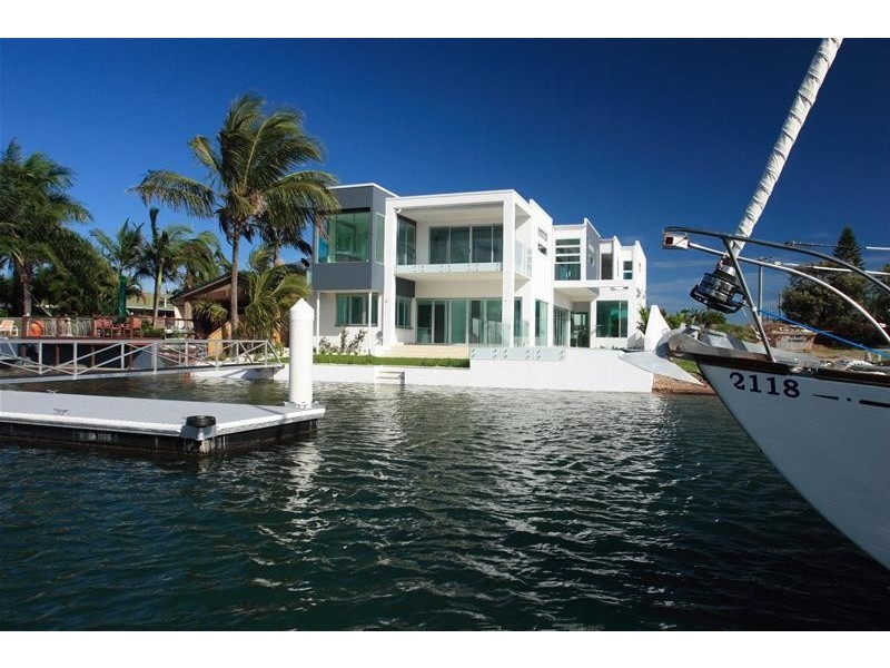 32 Kumbada Court, Minyama QLD 4575