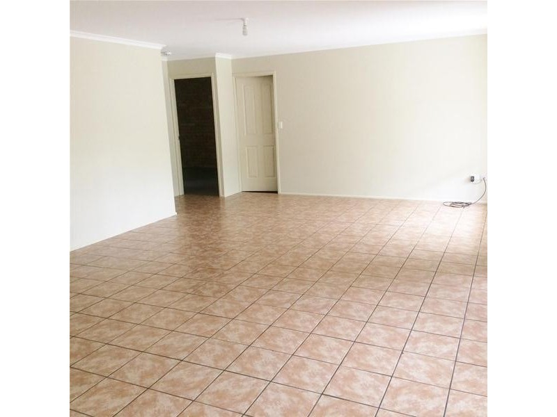 1/101 Goonawarra Drive, Mooloolaba QLD 4557