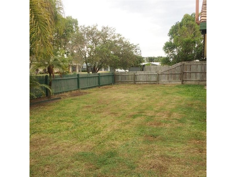 1/101 Goonawarra Drive, Mooloolaba QLD 4557