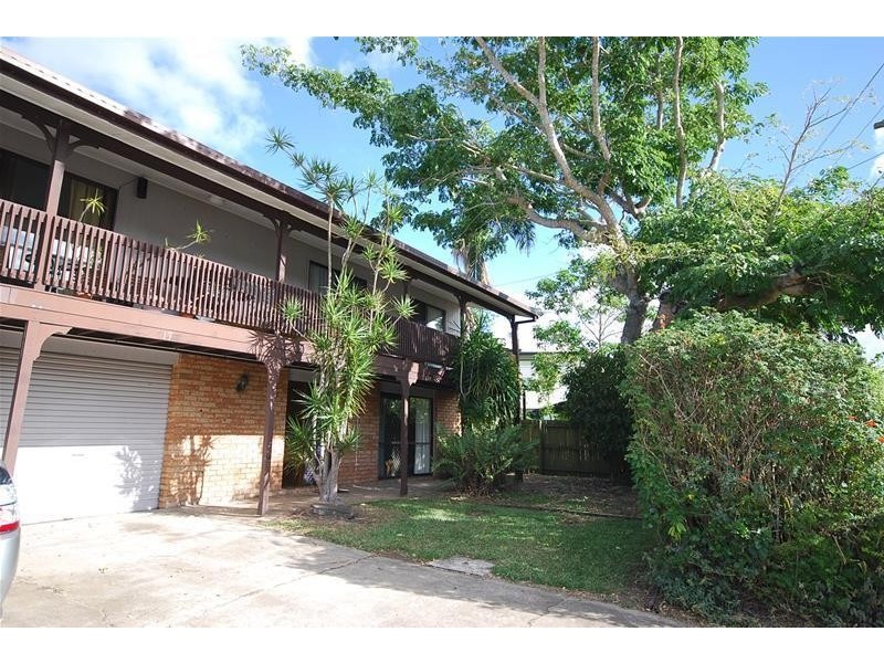 17 Broadmeadows Road, Maroochydore QLD 4558