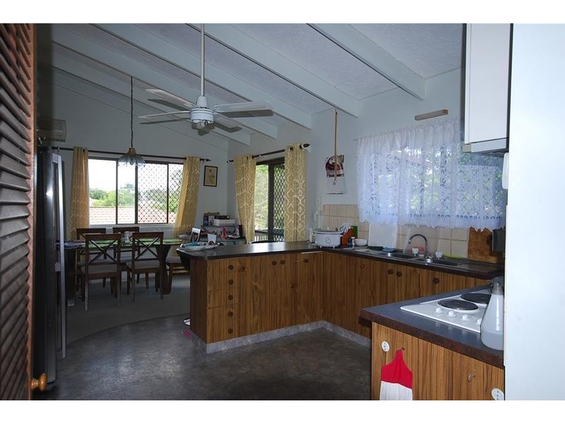 17 Broadmeadows Road, Maroochydore QLD 4558