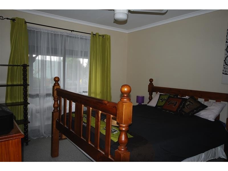 17 Broadmeadows Road, Maroochydore QLD 4558