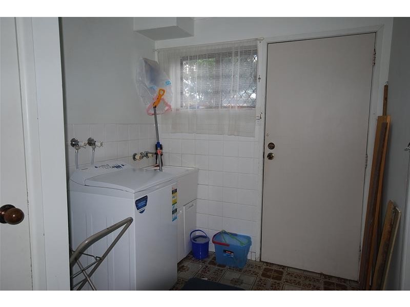 17 Broadmeadows Road, Maroochydore QLD 4558