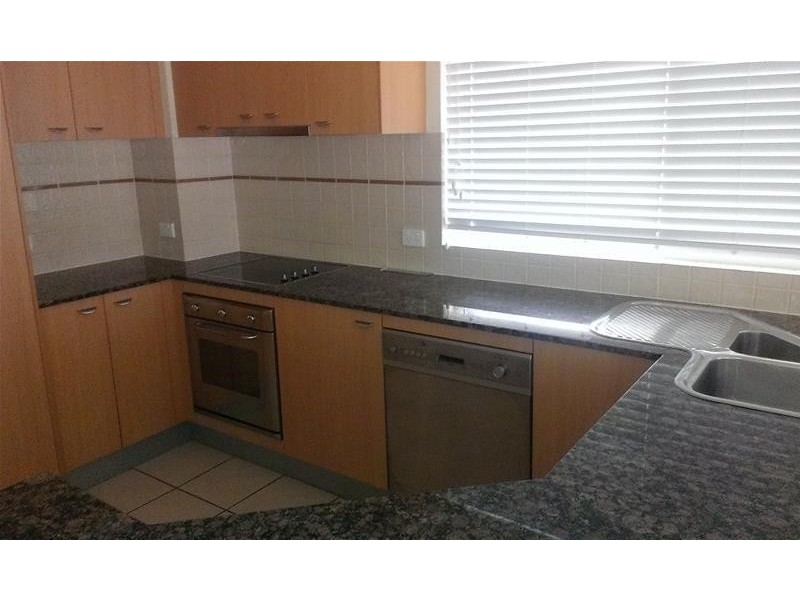 4/100 River Esplanade, Mooloolaba QLD 4557