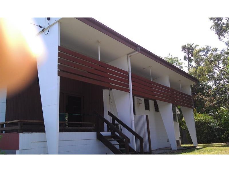 6 Lindsay Street, Alexandra Headland QLD 4572