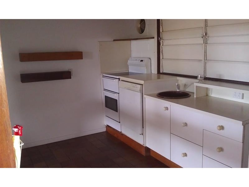 6 Lindsay Street, Alexandra Headland QLD 4572