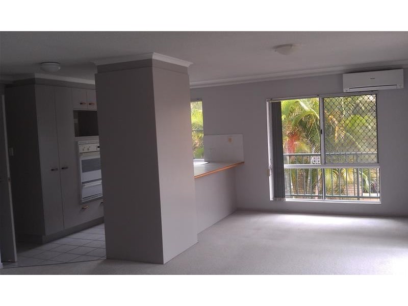 2/14 Muraban Street, Mooloolaba QLD 4557