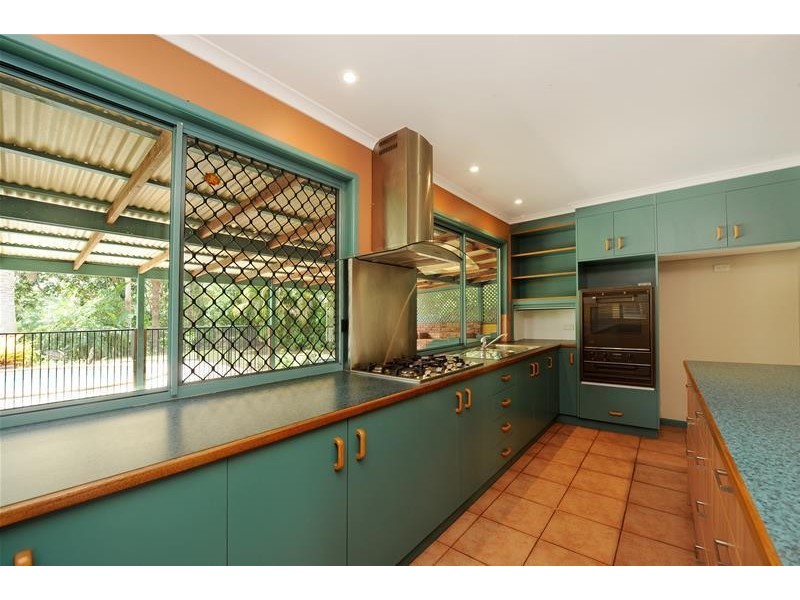 5 Bloodwood Close, Mooloolah Valley QLD 4553