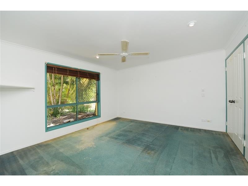 5 Bloodwood Close, Mooloolah Valley QLD 4553