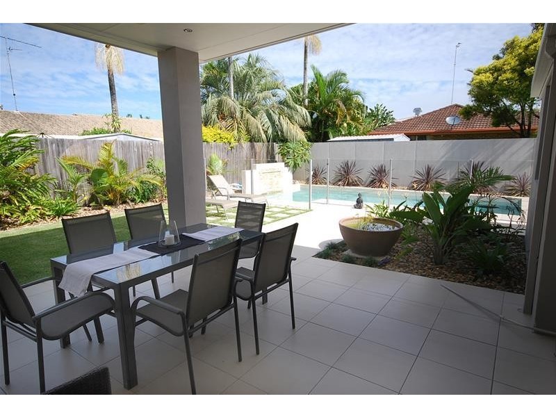 2 Wandoo Street, Minyama QLD 4575