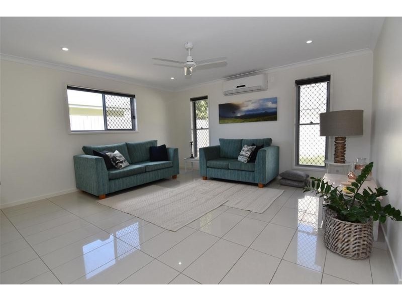 69 Wilderness Circuit, Little Mountain QLD 4551