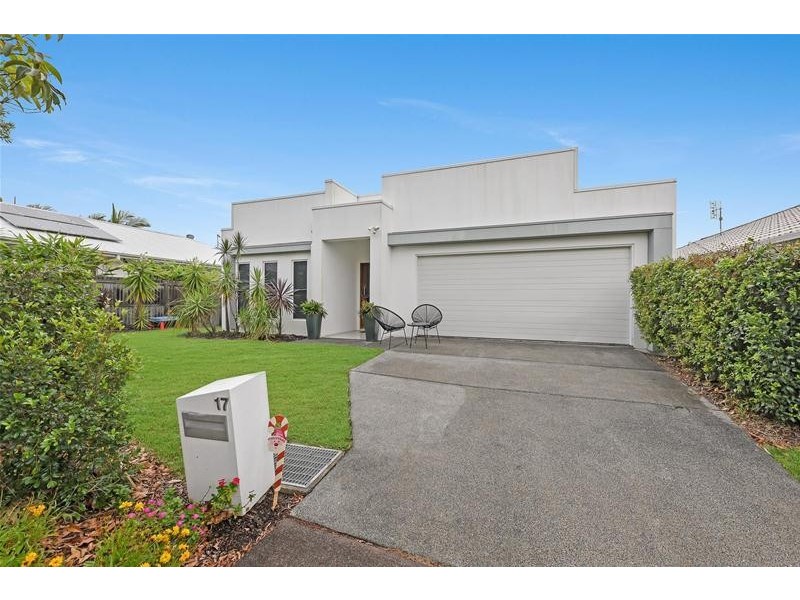 17 Ellis Place, Mountain Creek QLD 4557