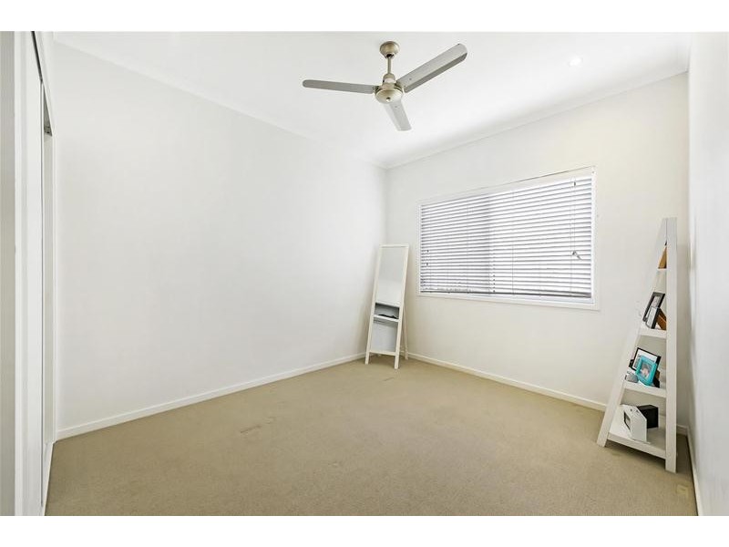 17 Ellis Place, Mountain Creek QLD 4557