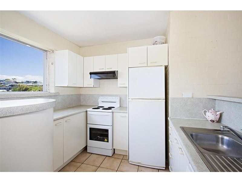 16/246 Alexandra Parade, Alexandra Headland QLD 4572