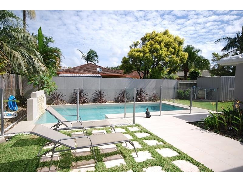 2 Wandoo Street, Minyama QLD 4575