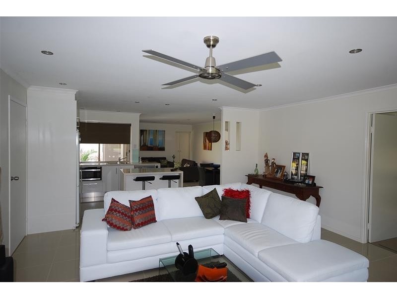 2 Wandoo Street, Minyama QLD 4575