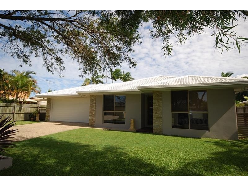 2 Wandoo Street, Minyama QLD 4575