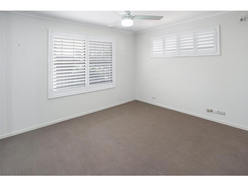 20 Karawatha Drive, Mountain Creek QLD 4557