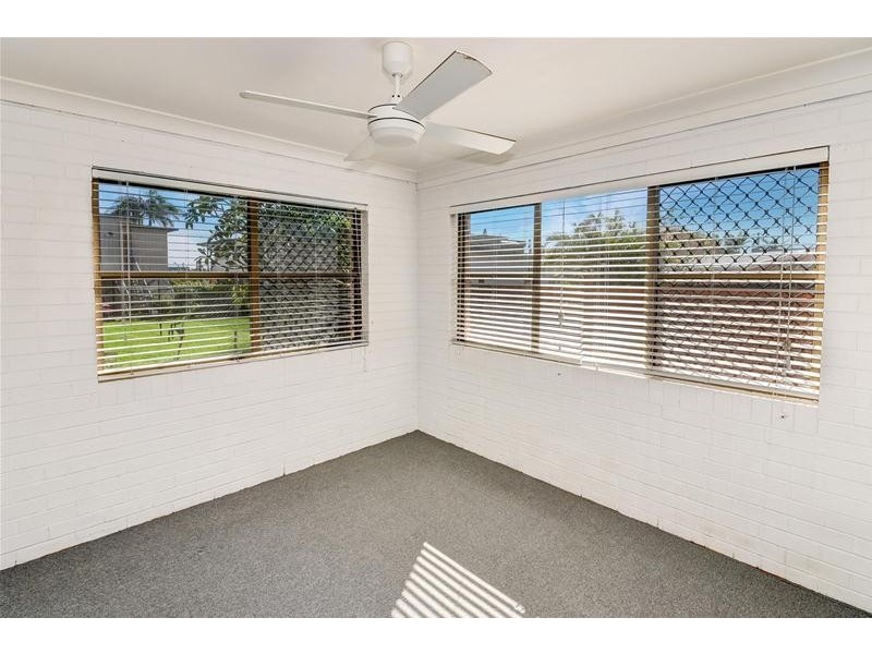 12b Oomoo Street, Buddina QLD 4575