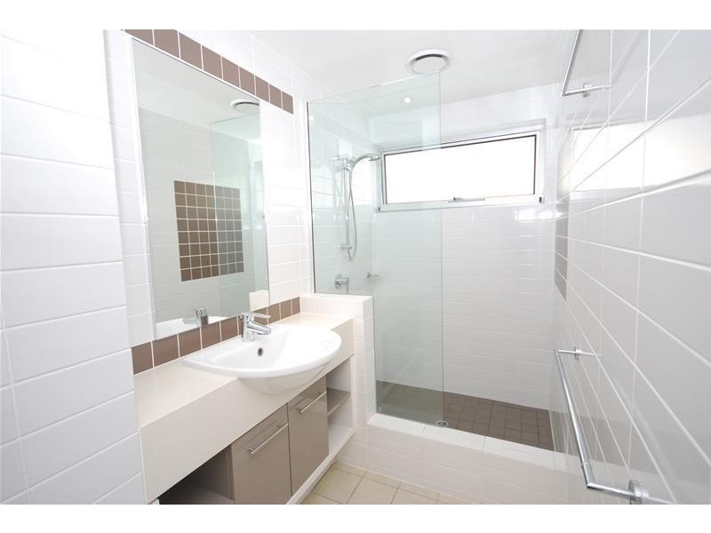 15/5 Foote Street, Mooloolaba QLD 4557