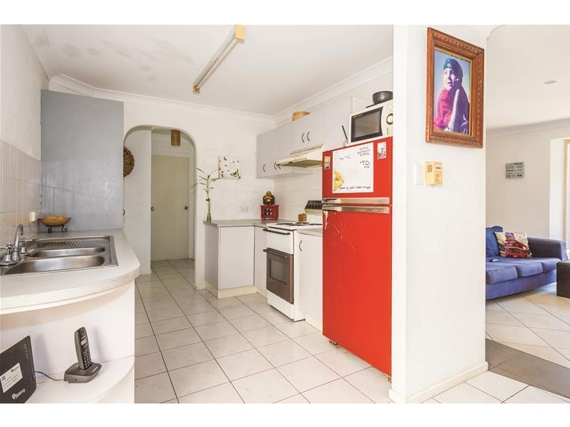 2/139 Amarina Avenue, Mooloolaba QLD 4557