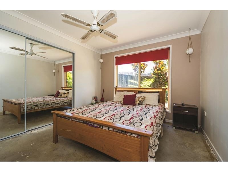 2/139 Amarina Avenue, Mooloolaba QLD 4557