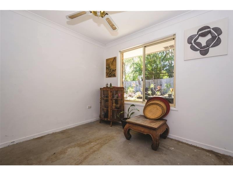 2/139 Amarina Avenue, Mooloolaba QLD 4557