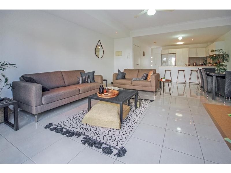 2/131-133 Duporth Avenue, Maroochydore QLD 4558