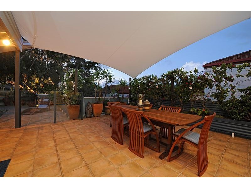 23 Camfield Street, Alexandra Headland QLD 4572