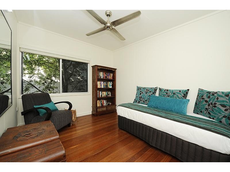 23 Camfield Street, Alexandra Headland QLD 4572