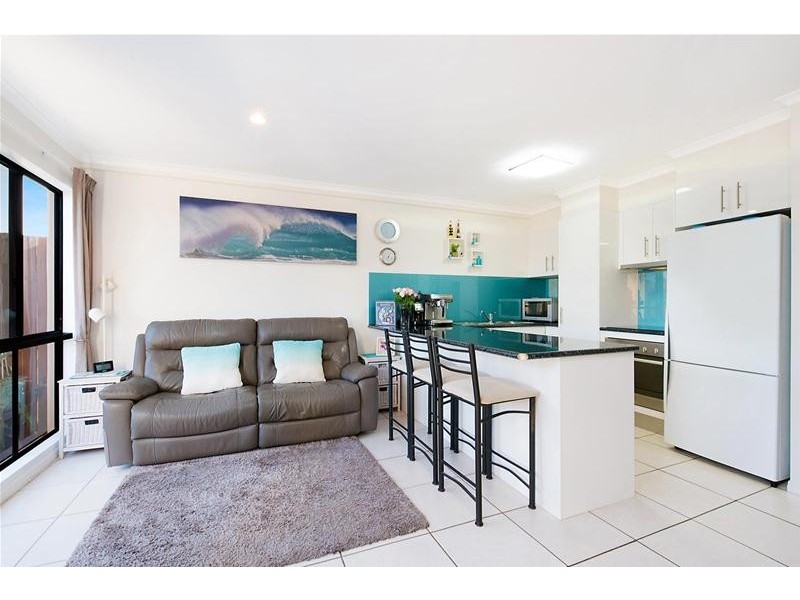 9/8 Yallanga Place, Mooloolaba QLD 4557