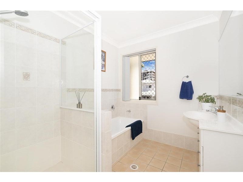 4/12 Greenbank Street, Chermside QLD 4032