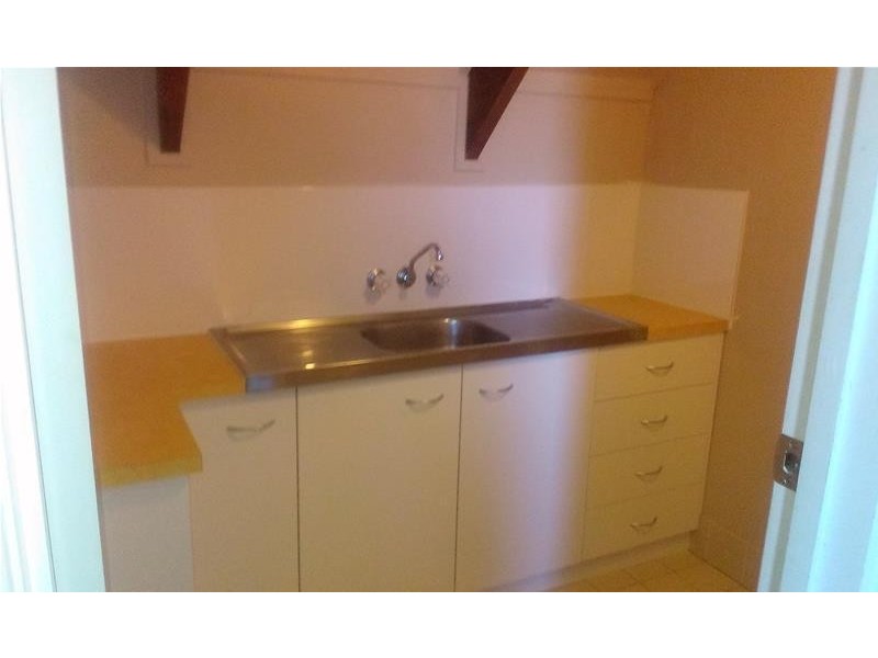 3/2 Balyarta Crescent, Mooloolaba QLD 4557