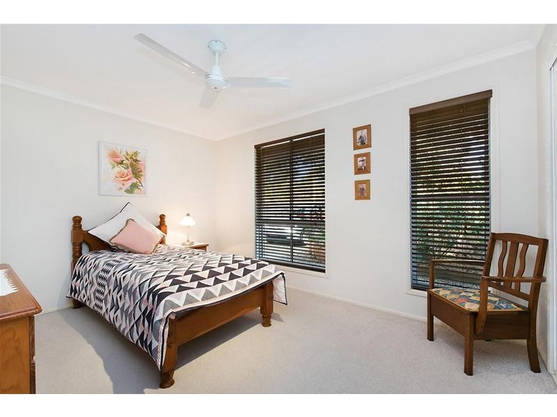 2/5 Protea Place, Kuluin QLD 4558