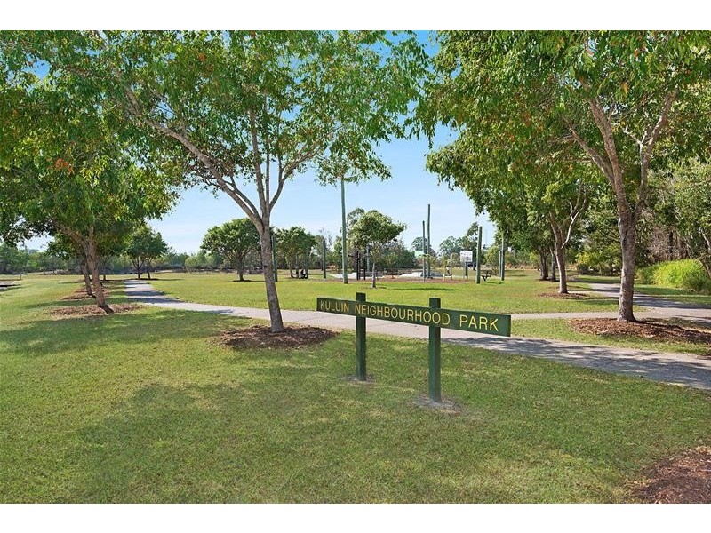 2/5 Protea Place, Kuluin QLD 4558