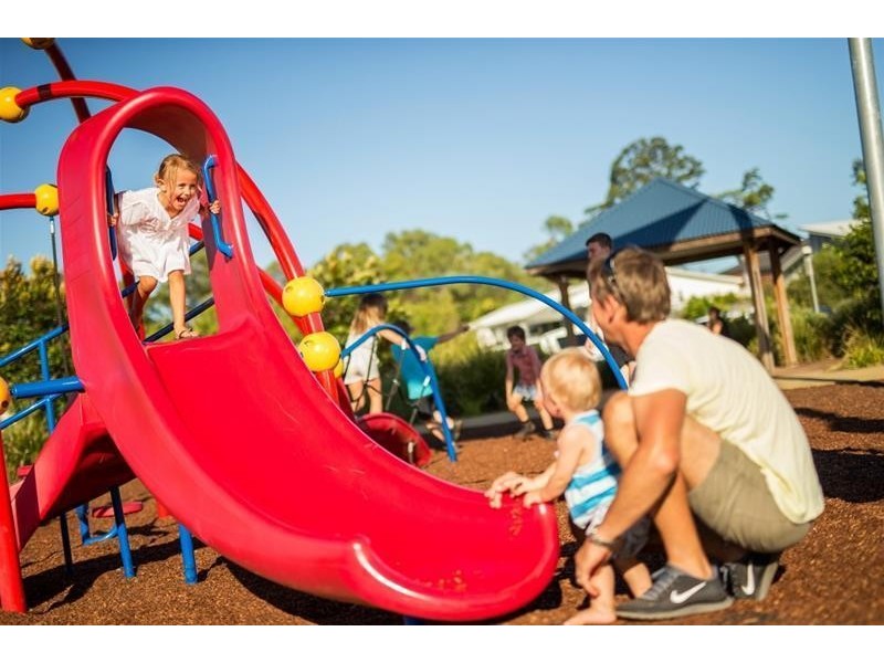 Parklakes Drive, Bli Bli QLD 4560