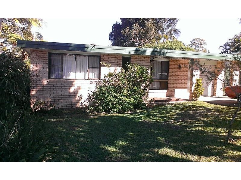 30 Parkway Drive, Mooloolaba QLD 4557