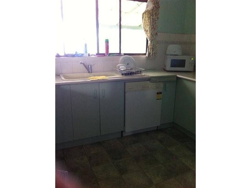 30 Parkway Drive, Mooloolaba QLD 4557