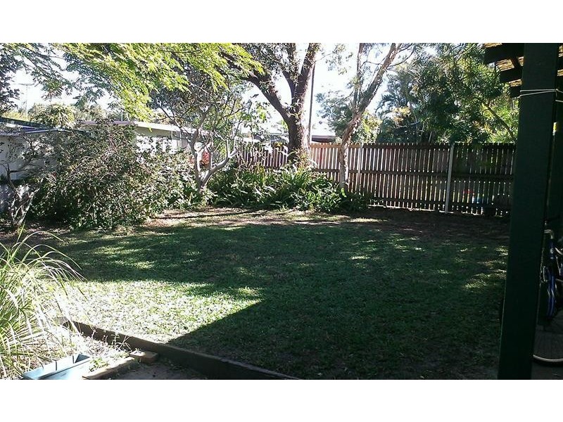 30 Parkway Drive, Mooloolaba QLD 4557