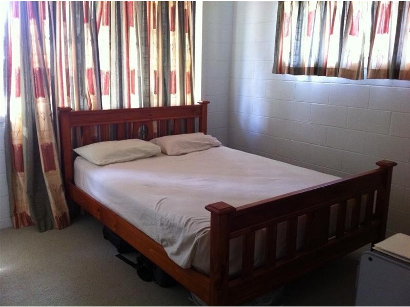 30 Parkway Drive, Mooloolaba QLD 4557