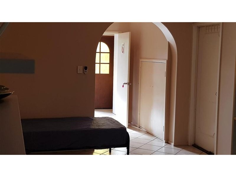 6/2 Balyarta Crescent, Mooloolaba QLD 4557