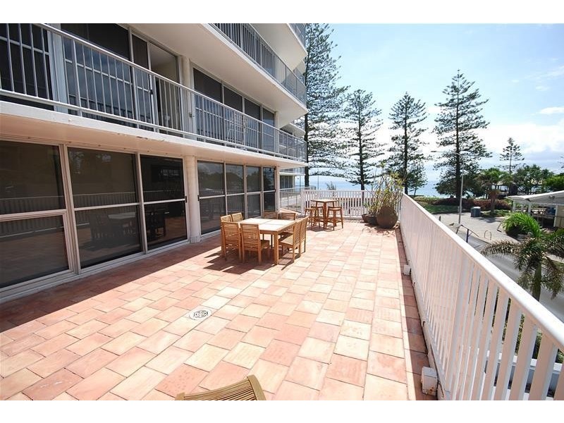 10/2 Brisbane Road, Mooloolaba QLD 4557