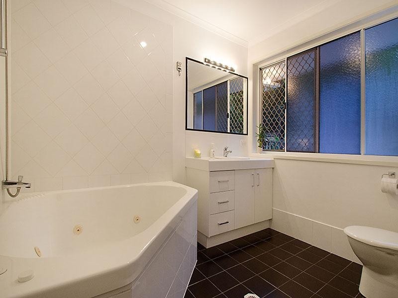 10 Andriana Drive, Buderim QLD 4556