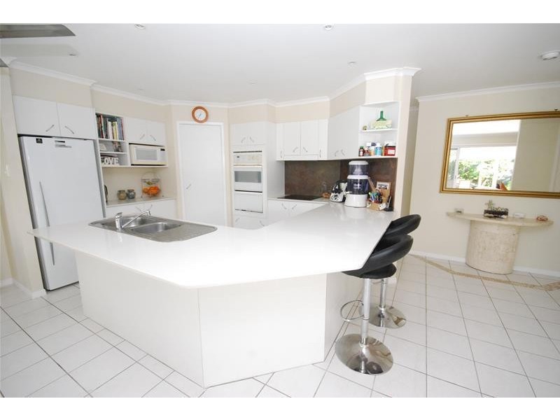 10 Sunburst Court, Mountain Creek QLD 4557