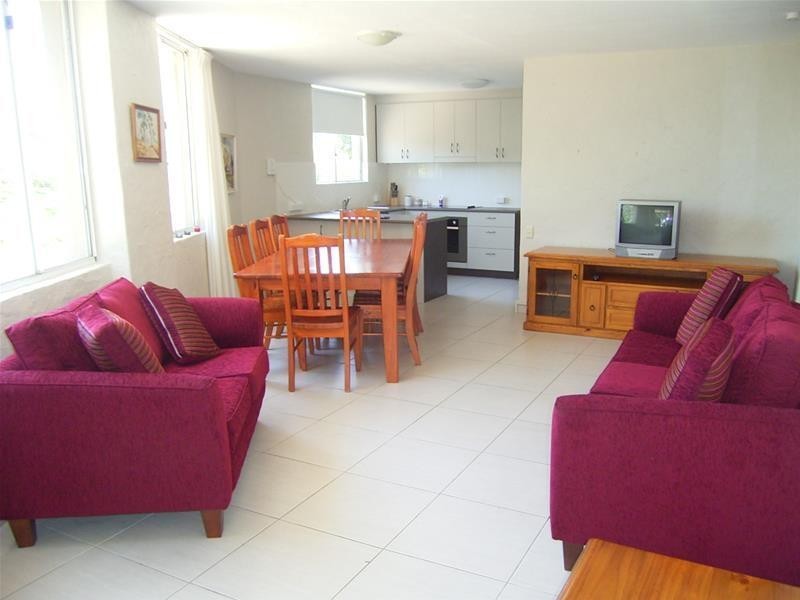 2/73 Parkyn Parade, Mooloolaba QLD 4557