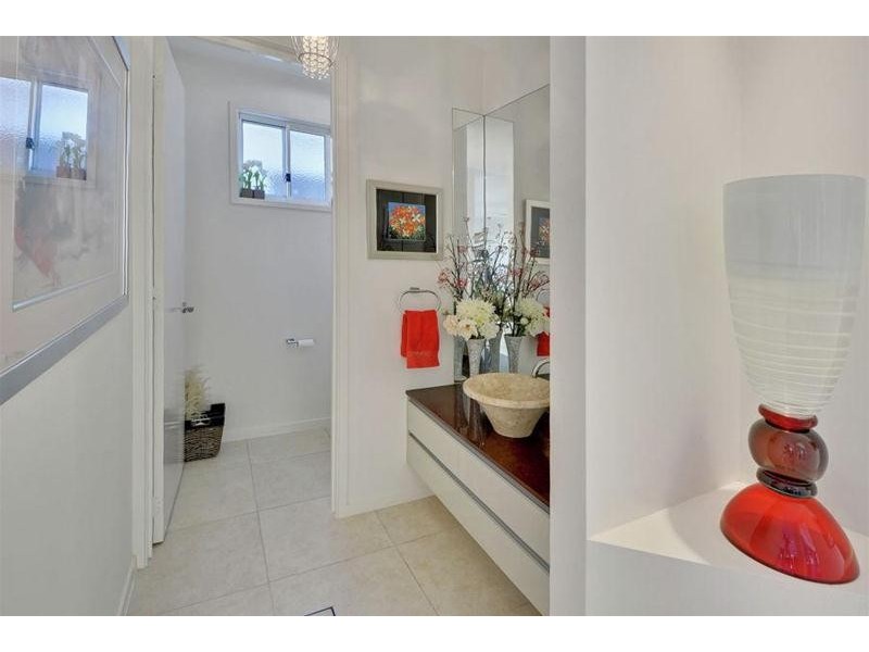 16 Mari Street, Alexandra Headland QLD 4572