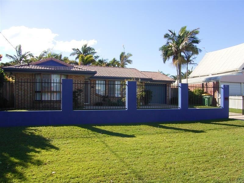 71 Lapoinya Crescent, Warana QLD 4575