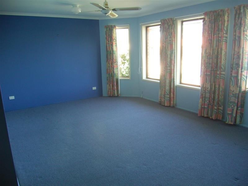 71 Lapoinya Crescent, Warana QLD 4575