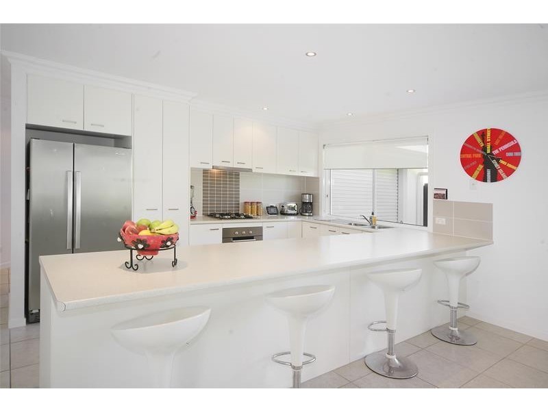 6 Flindersia Place, Mountain Creek QLD 4557