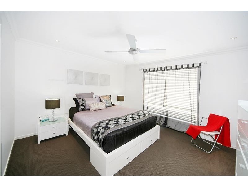 6 Flindersia Place, Mountain Creek QLD 4557